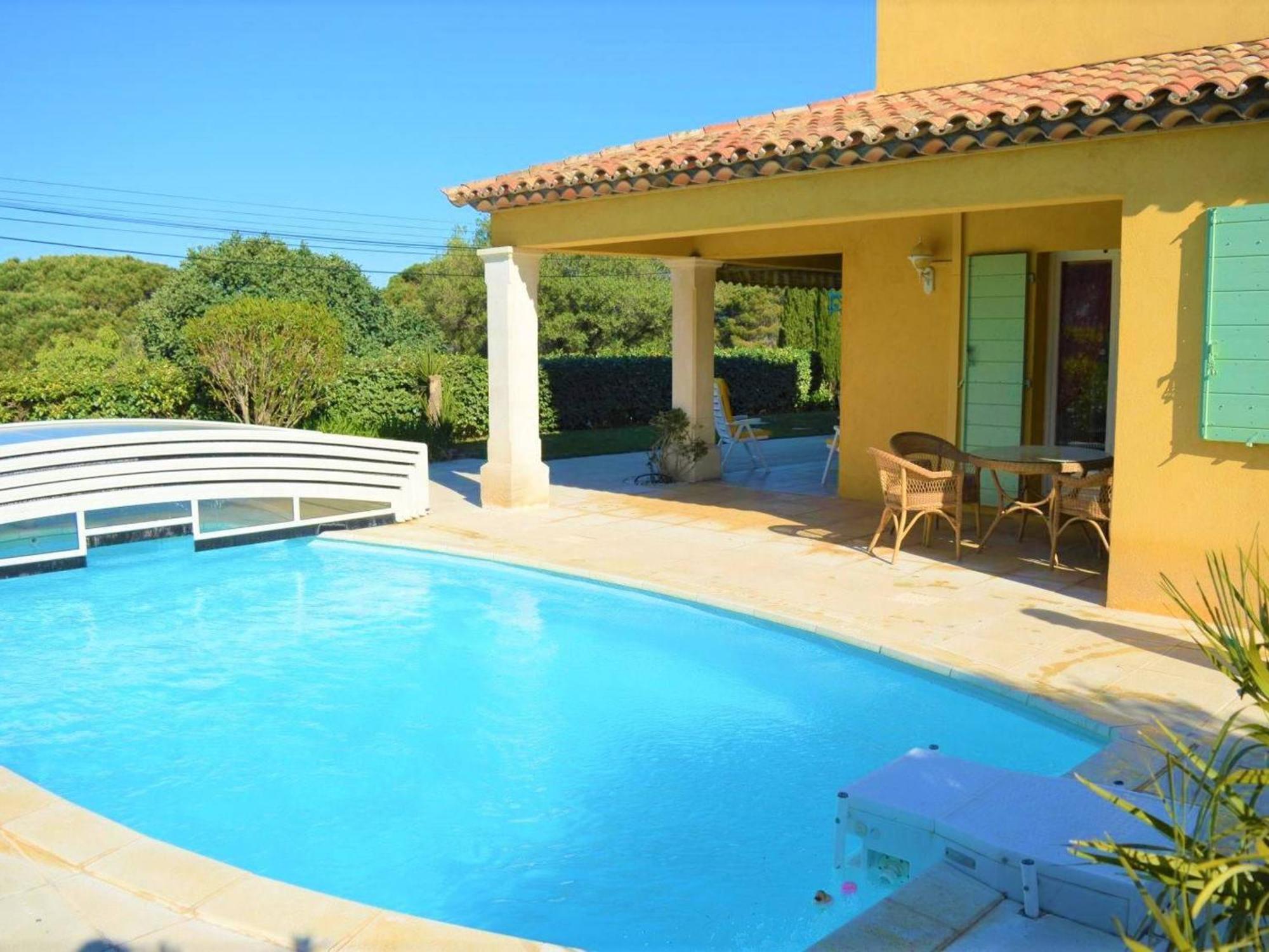 Maison Avec Piscine Couverte Et Terrasse Barbecue - 6 Couchages - Maxime - Fr-1-226-311 *